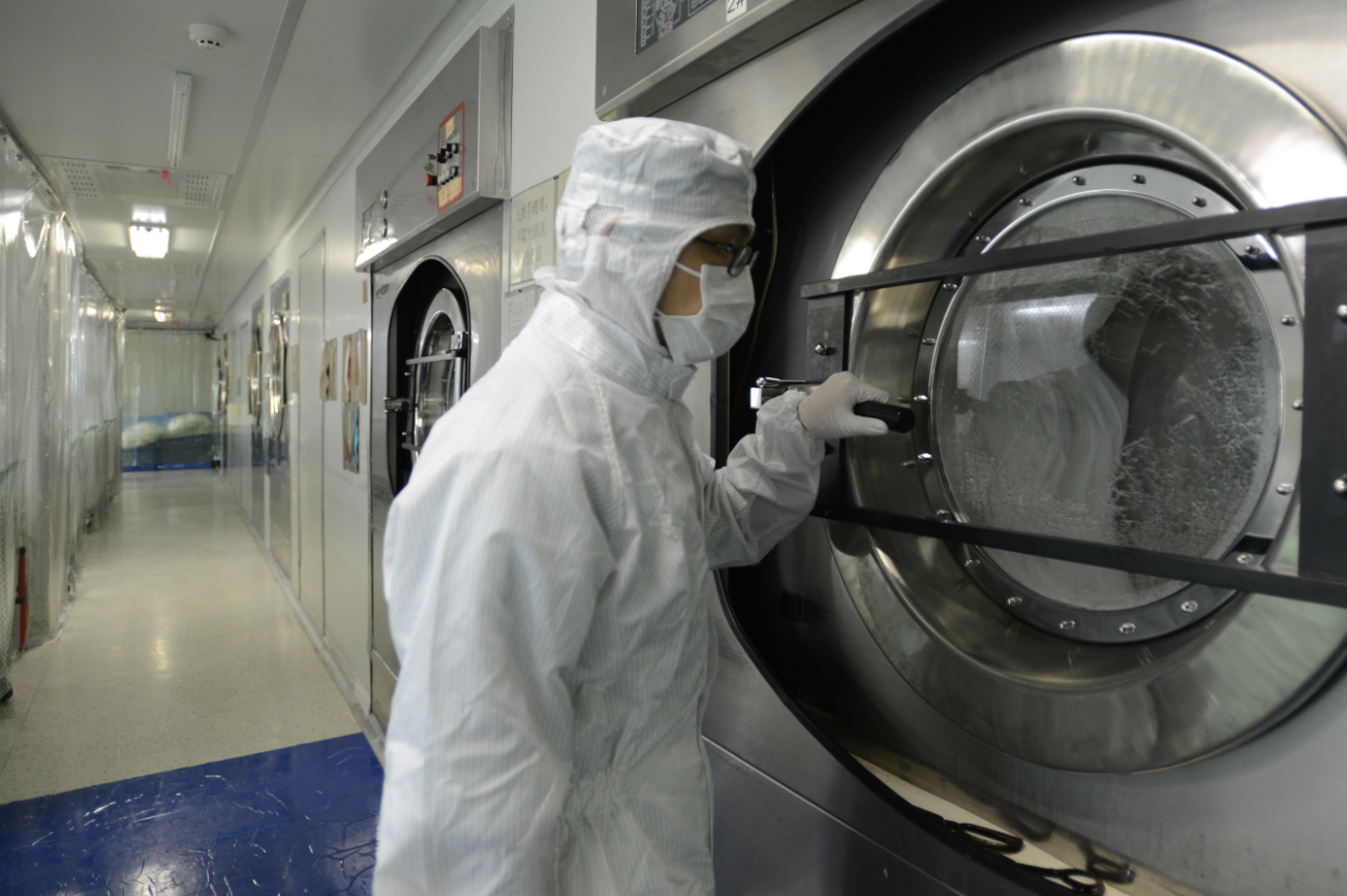 正確穿著使（shǐ）用靜電工作服的注意事項