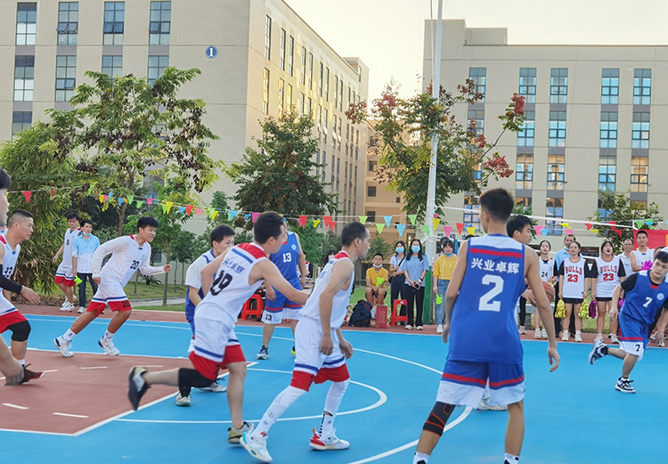 燃！興業卓輝深（shēn）圳/河源廠區（qū）男子籃球（qiú）對抗賽精彩回顧