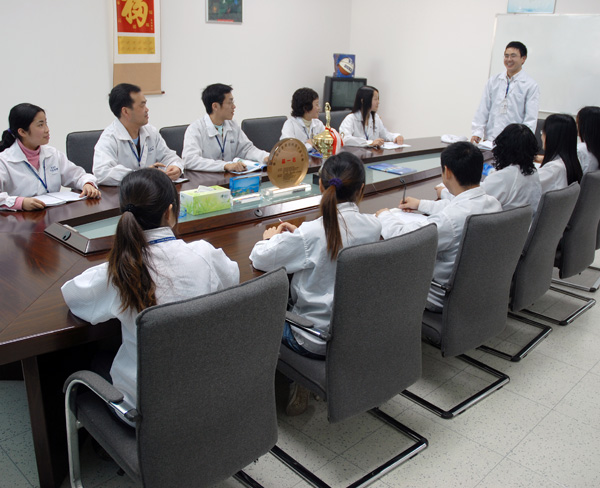 興業卓（zhuó）輝團隊