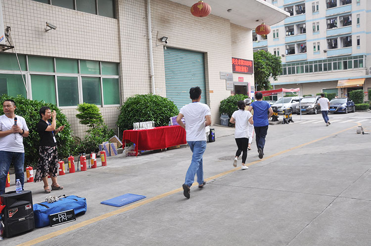 DSC_0142-750.jpg DSC_0142-750.jpg