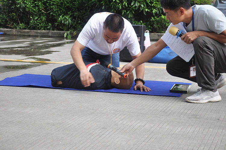 DSC_0190-750.jpg DSC_0190-750.jpg