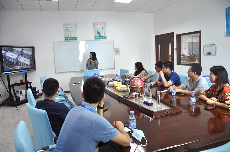 DSC_0087-750.jpg DSC_0087-750.jpg