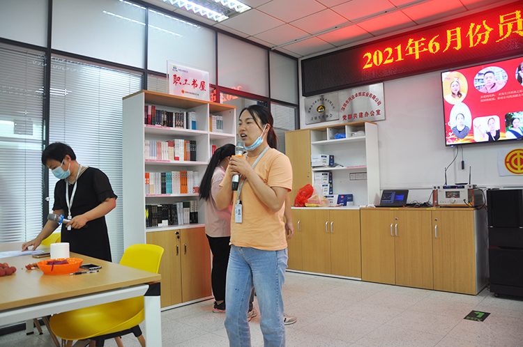 DSC_0904-750.jpg DSC_0904-750.jpg